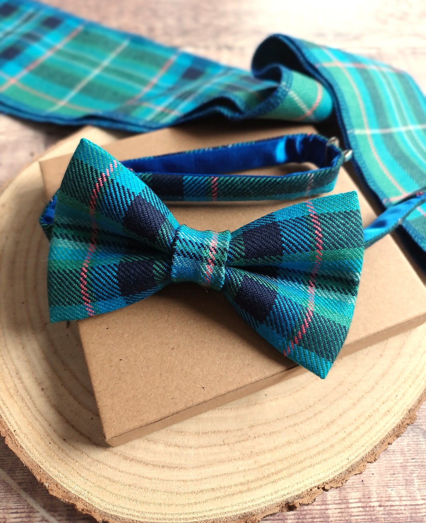 Isle of Eriskay Tartan Bowtie