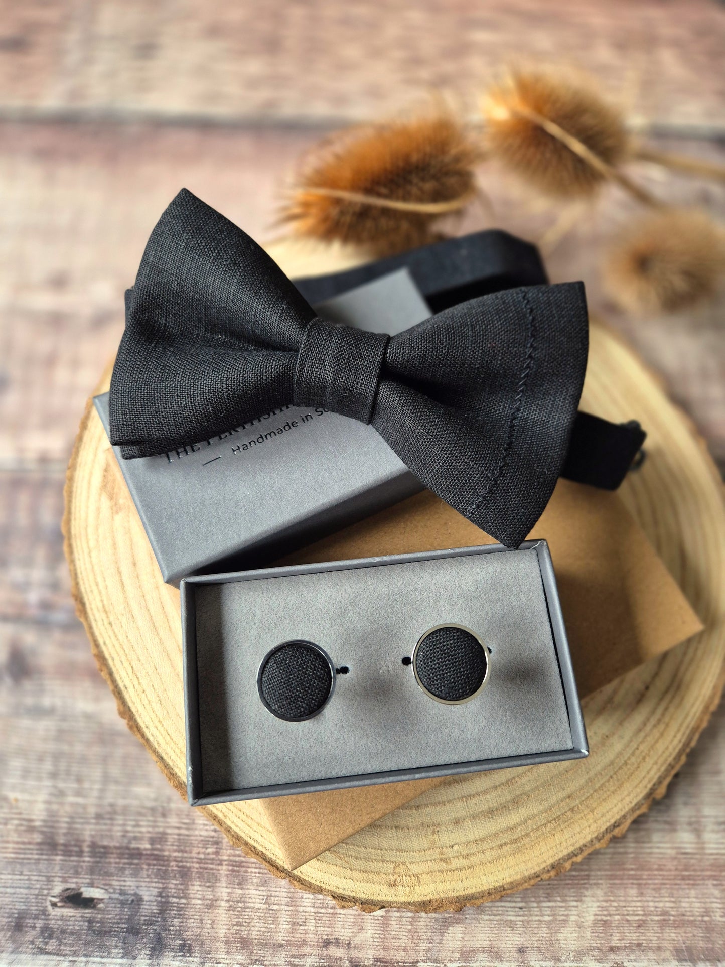 Black Linen Bow Tie